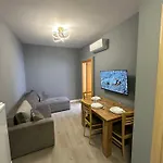 Xhimi's Seaside Appartement