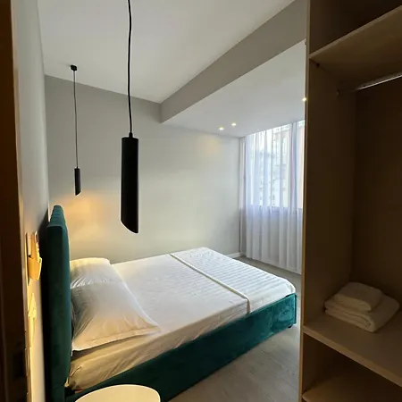 Xhimi's Seaside Apartment *