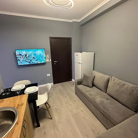 Xhimi's Seaside Apartment