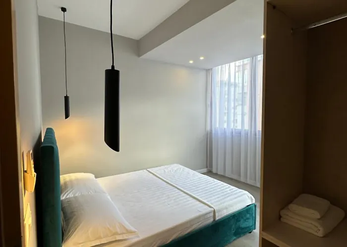 Xhimi's Seaside Apartment *